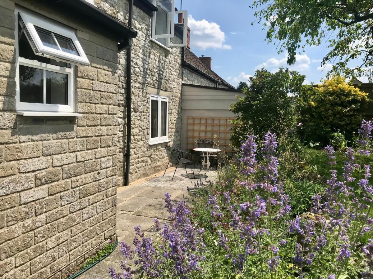 Charming Modernized Country Cottage Near Mere, Wiltshire Mere  Exteriör bild